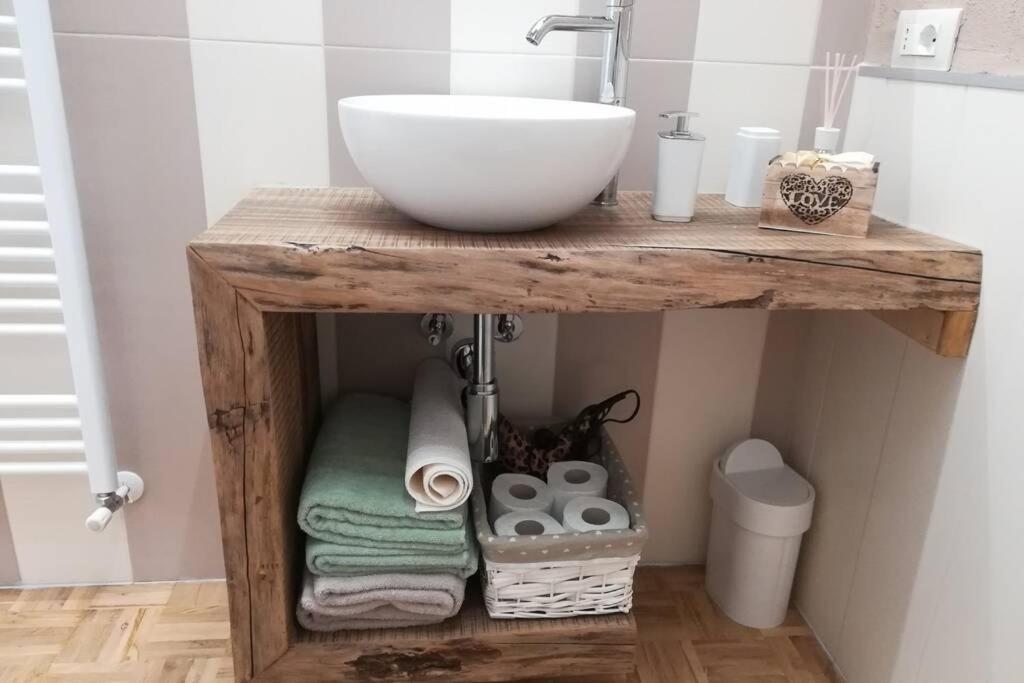 Casa Agata, Accogliente Appartamento Nel Centro Storico Cortona Buitenkant foto